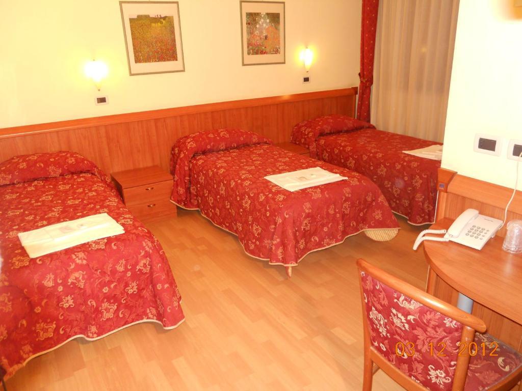 Hotel Val Di Sangro Perano Phòng bức ảnh